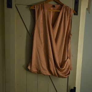 Elegant Sleeveless Blouse in Pink